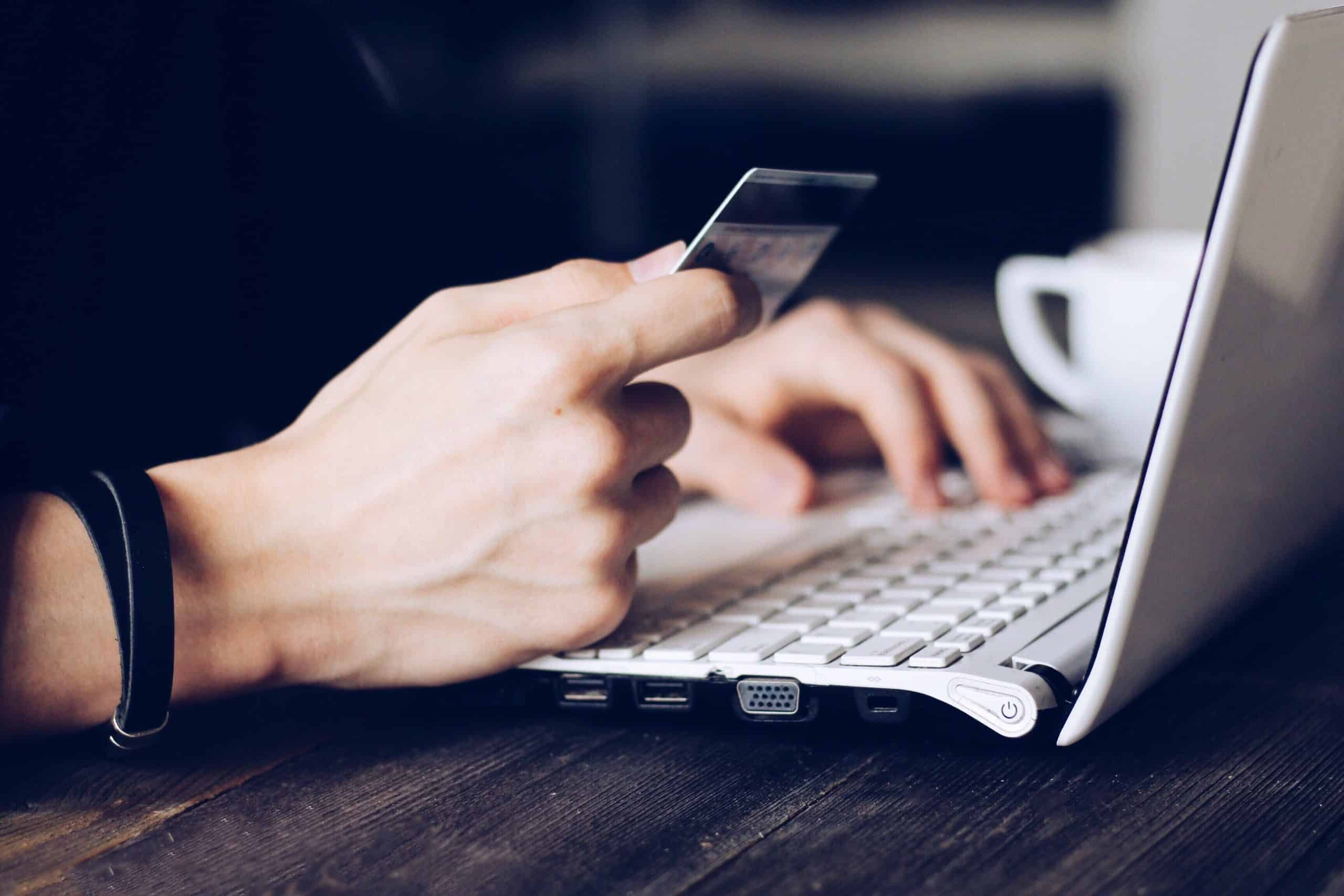 Enhancing the Online Experience with a Simpler Post-Purchase Path